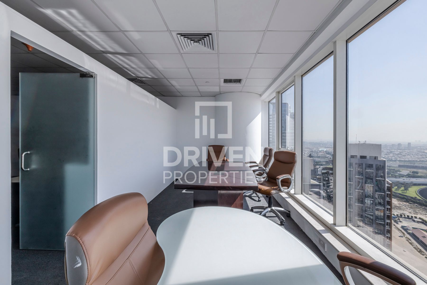 Fitted Office Space Vacant Prime Location