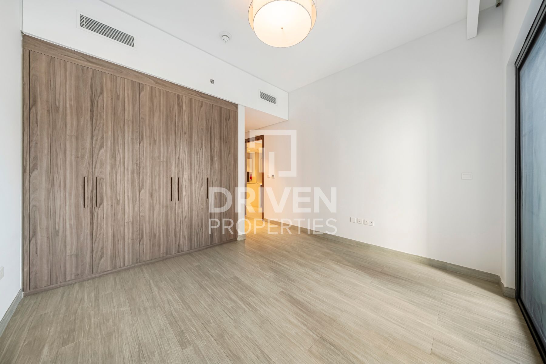 Burj View Prime Location Multiple Cheques