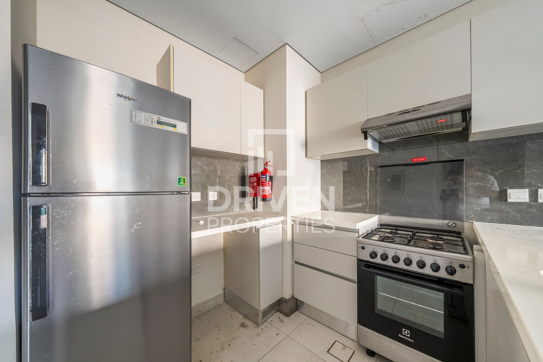 Huge Terrace Spacious Multiple Cheques