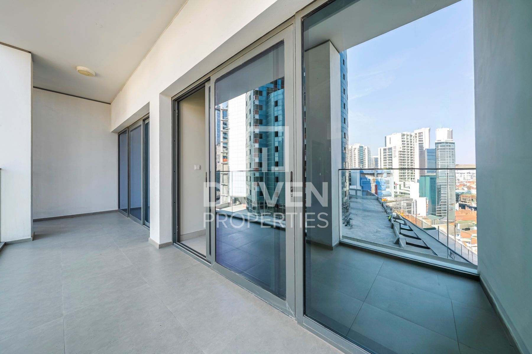 Burj View Multiple Cheques Option Great Area