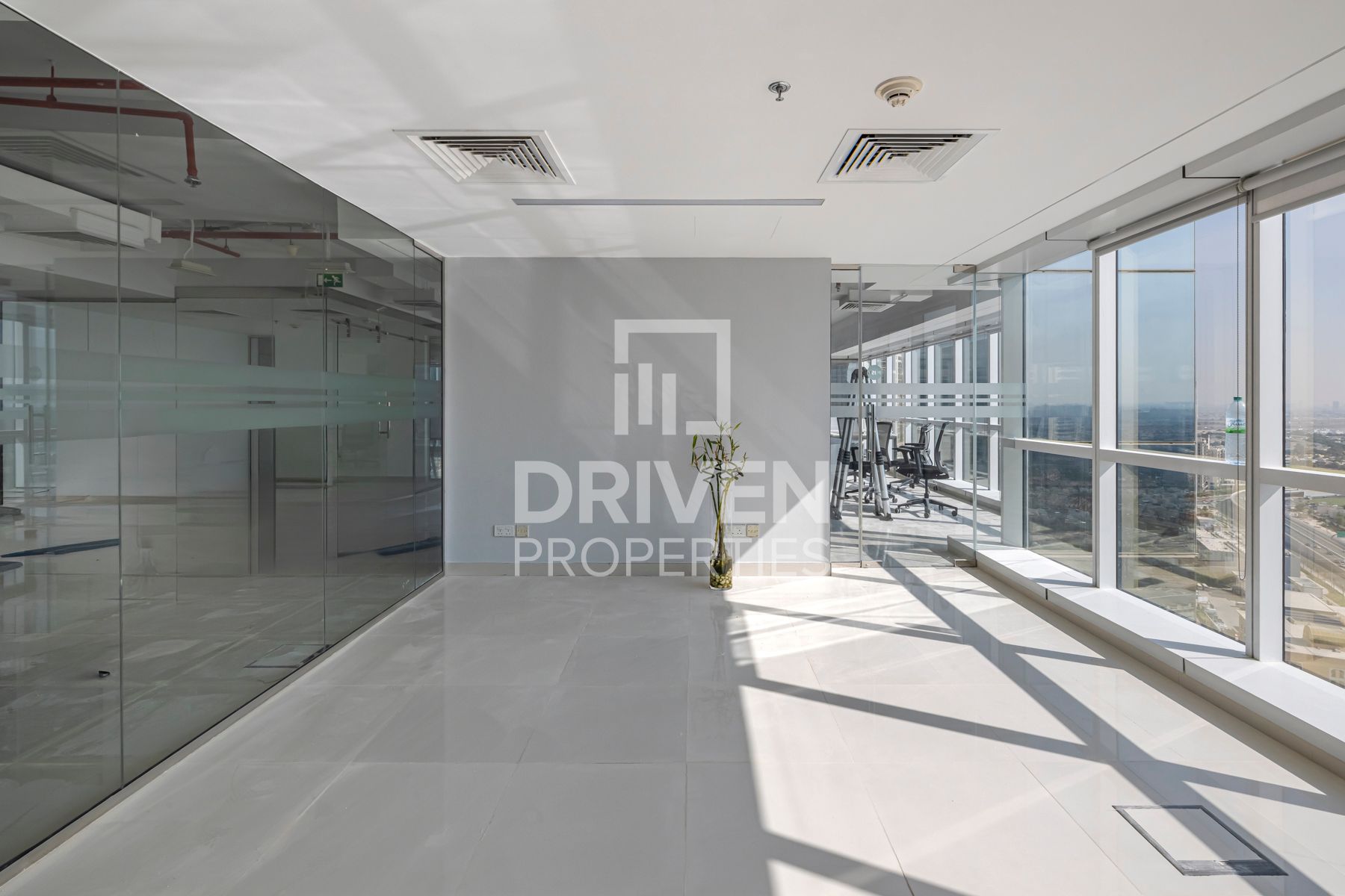 Ready to Move in Furnished and Partitioned