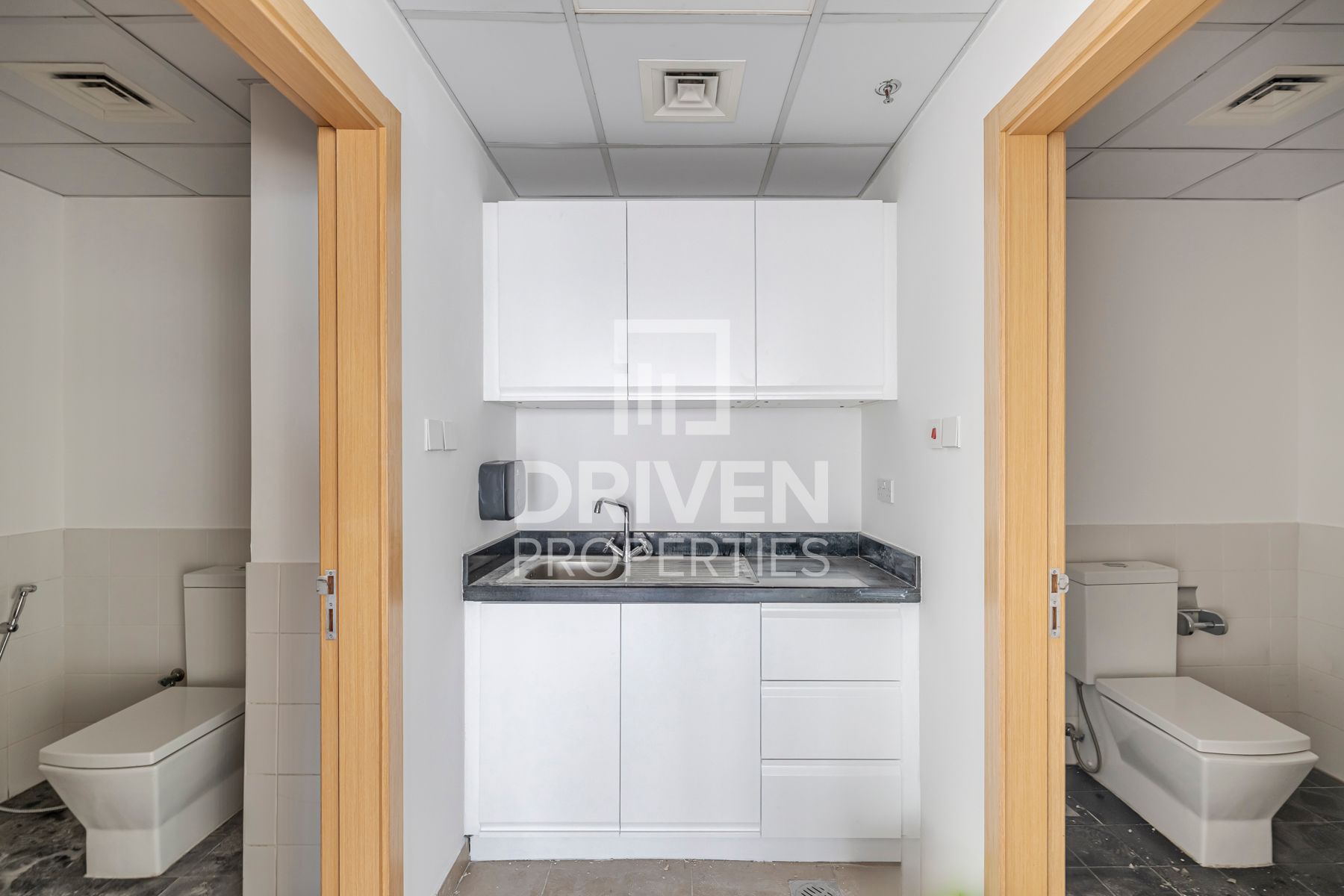 Ready to Move in Furnished and Partitioned