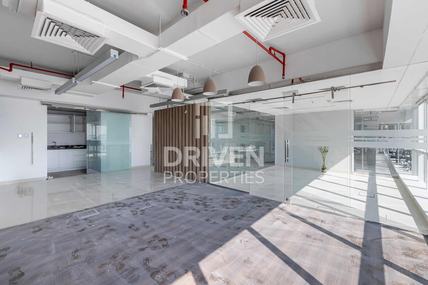 Ready to Move in Furnished and Partitioned