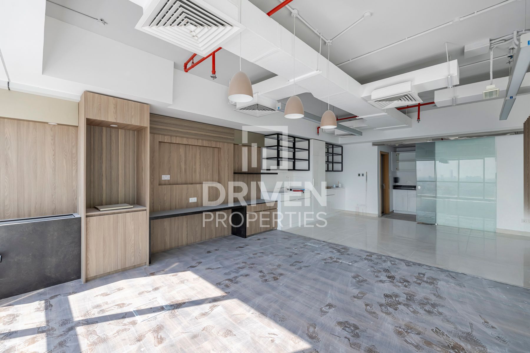 Ready to Move in Furnished and Partitioned